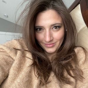 Meet your Posher, Laryssa